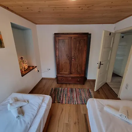 Art Eco Land Guest house *